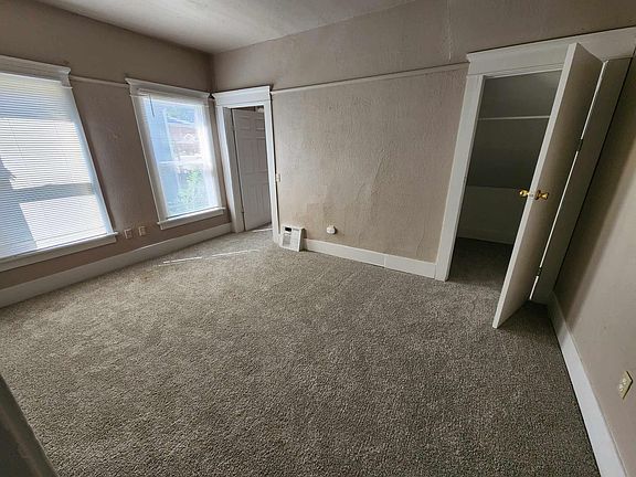 2nd image of 1404 8th St APT B