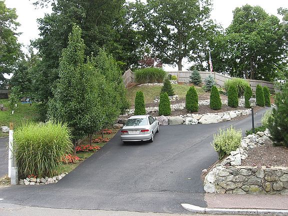 2nd image of 51 Granville Ave