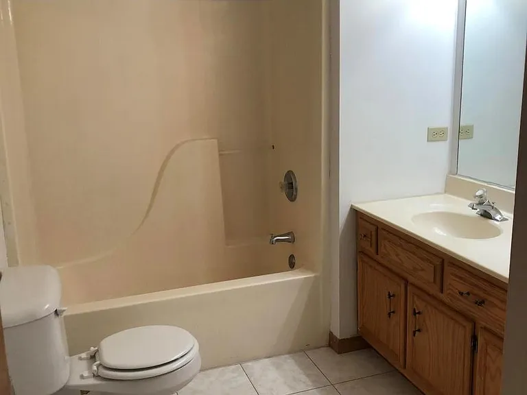 1207B Lakewood Dr — Photo 12