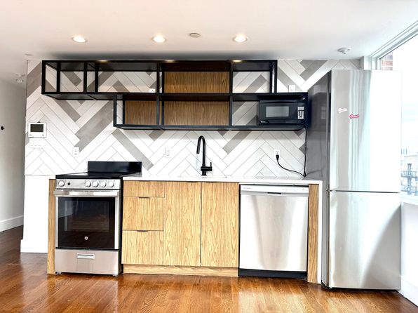 386 Leonard St UNIT 4C