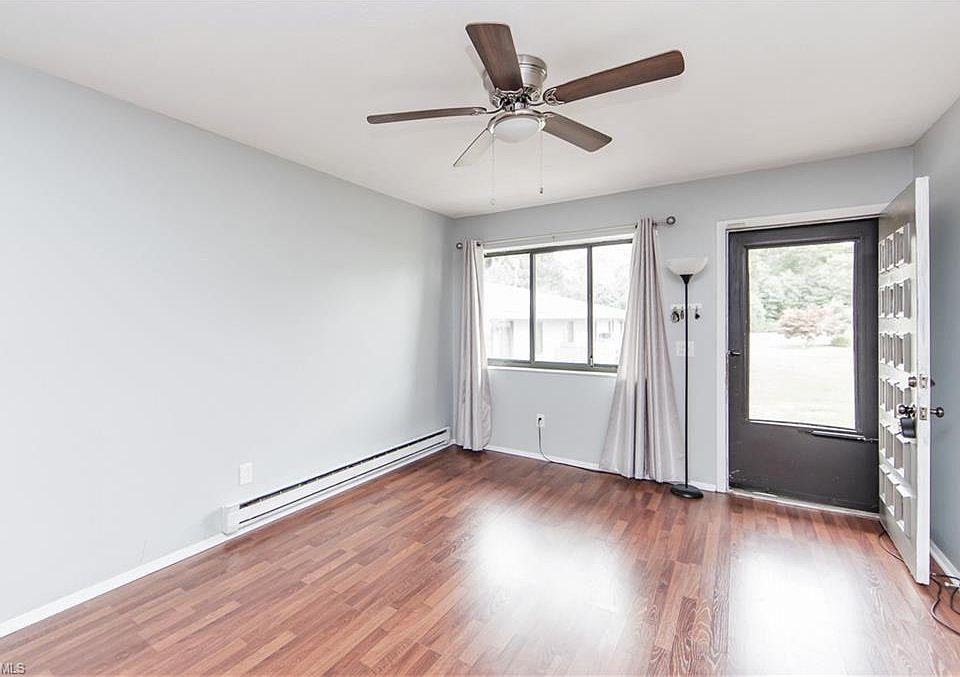 2731 Mull Ave Akron, OH, 44321 Apartments for Rent Zillow