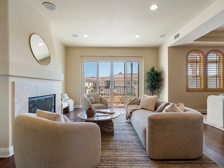 23963 De Ville Way #11 — Photo 5