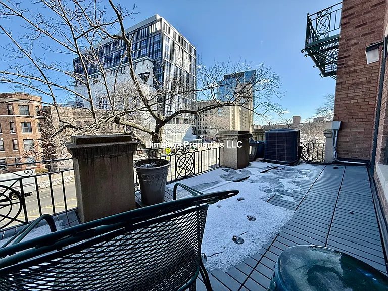 452 Park Dr #12 — Photo 8