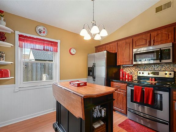 3rd image of 13862 Ginger Creek Blvd