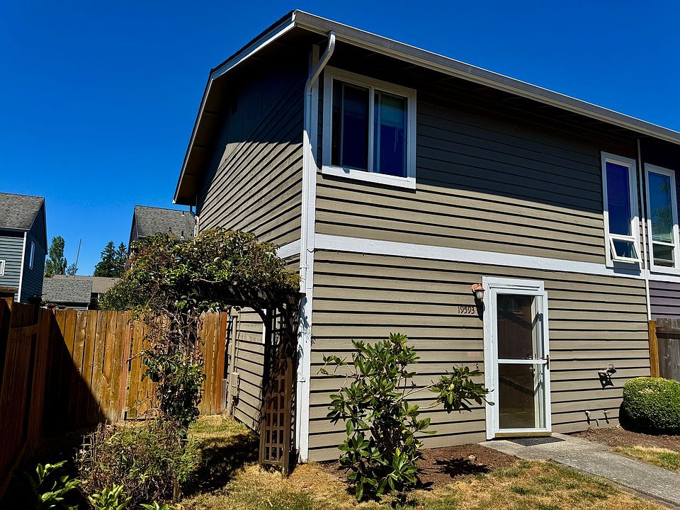 1st image of 19593 2nd Ave NE