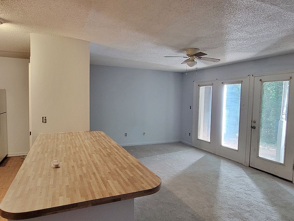 Kitchen and living room