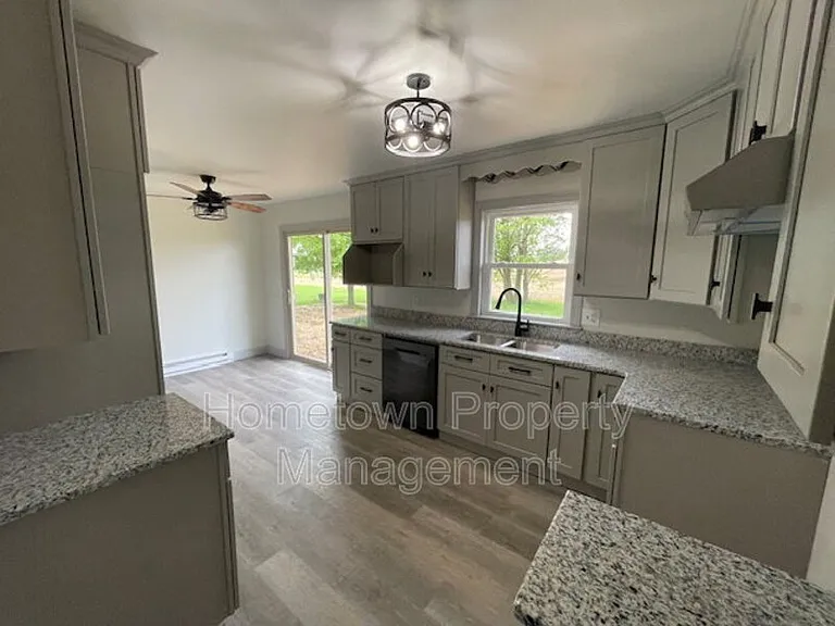 1382 Armstrong Valley Rd — Photo 12