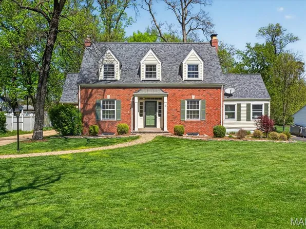 1 Forest Glen Ln, Saint Louis, MO 63122