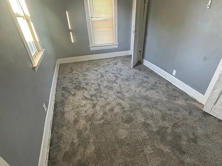 2205 Lincoln Way W — Photo 12