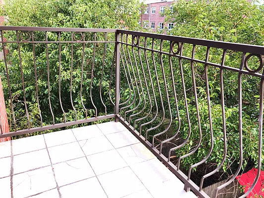 Rented by NY Space Finders Inc. | media 12