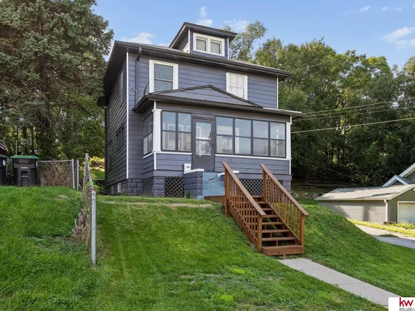 2014 S 7th St, Omaha, NE 68108