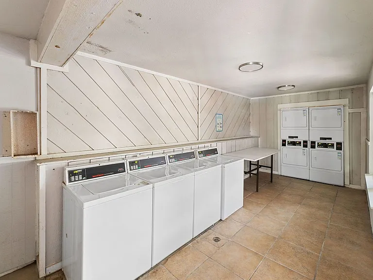 6812 S Congress Ave — Photo 38
