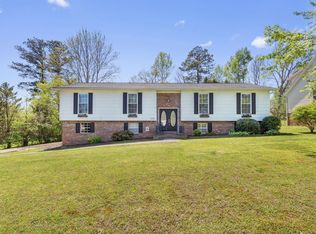 2320 Interlackin Cir NW, Cleveland, TN 37312