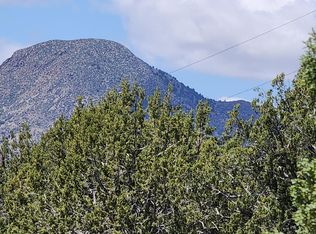 12 E Crookton Rd, Ash Fork, AZ 86320