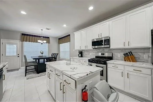 4807 Schiller Park Ln — Photo 8