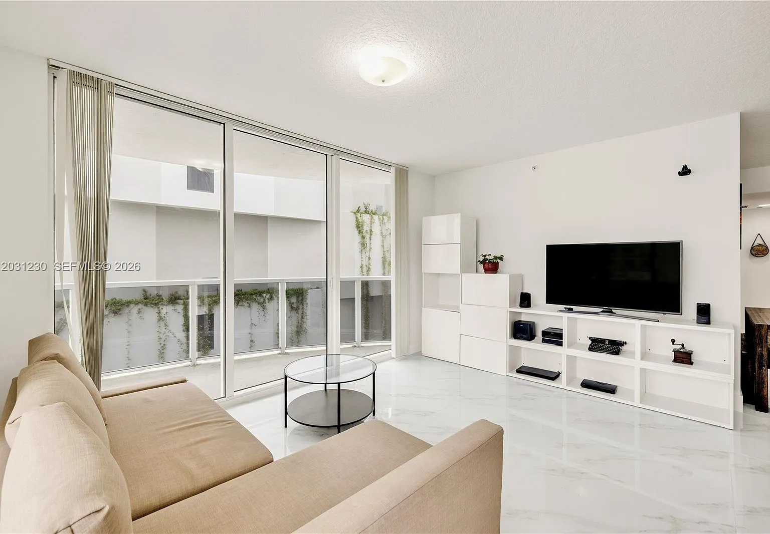 23 Biscayne Bay Condo — Photo 2