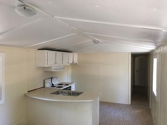 2nd image of 5771 Whitehill Ln