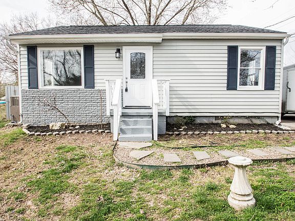 2nd image of 5709 Mango Dr