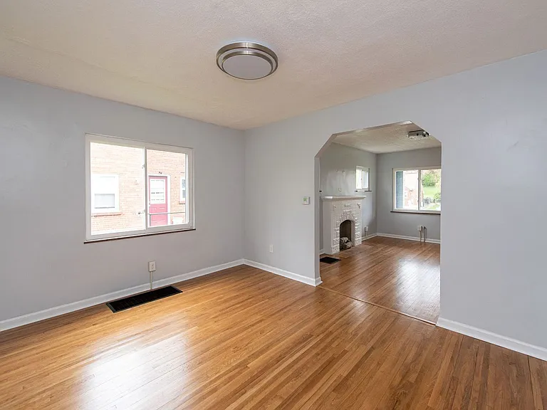 5273 Ponce Ln — Photo 10