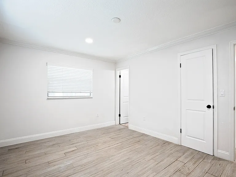 7031 Delora Dr — Photo 9