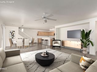 999 S Sabino Dr, Gilbert, AZ 85296
