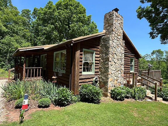 2nd image of 154 Snowden Ln