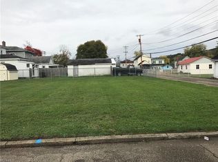 106 S 4th St, Dennison, OH 44621