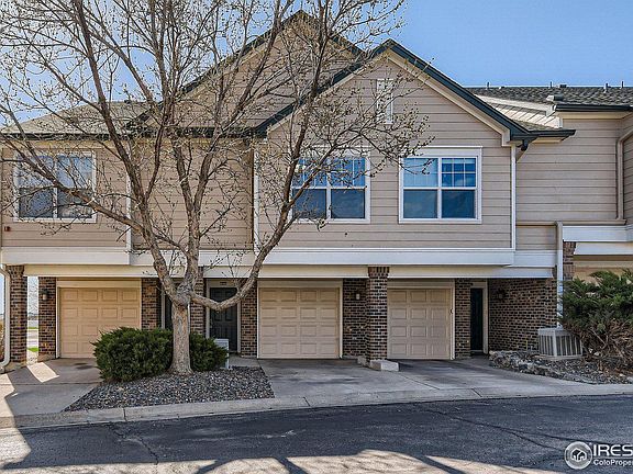 2nd image of 2034 Oxford Ln #6