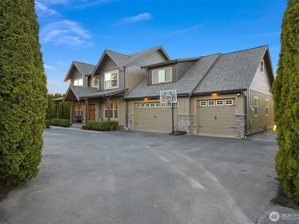 109 W 2nd Street, Nooksack, WA 98276