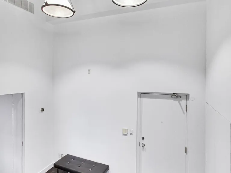 676 Richmond St W #210 — Photo 39