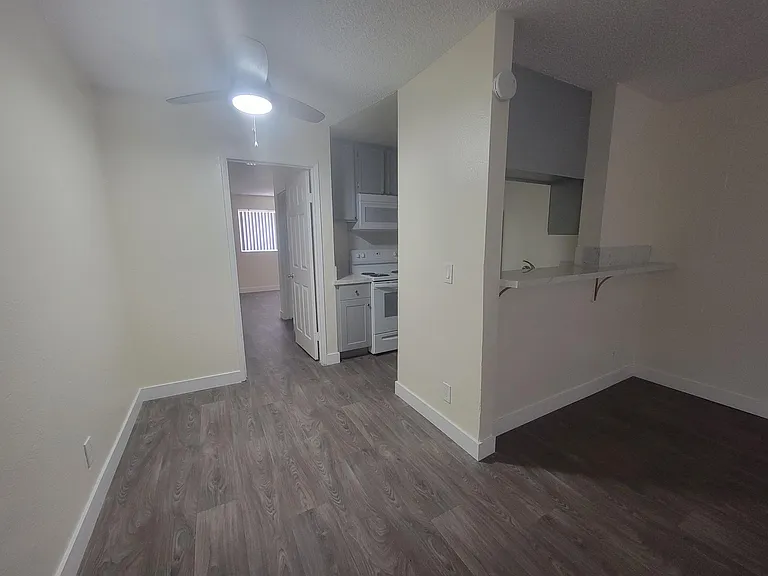 4060 Marlborough Ave #3 — Photo 3