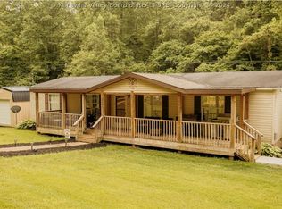2397 White Pine Rd, Pliny, WV 25082