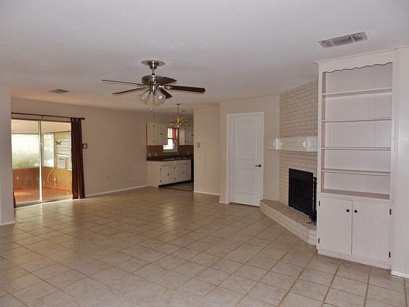 4th image of 1502 Carol Ann Dr