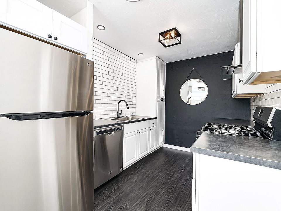 1st image of 4033 E Belleview St #2