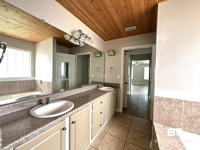 9964 Hollowbrook Ave — Photo 22