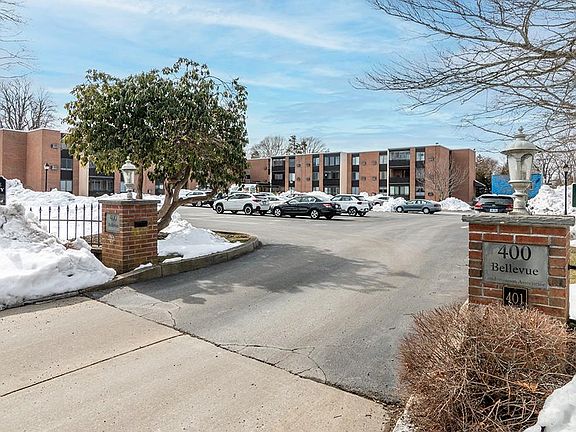 2nd image of 401 Bellevue Ave #112