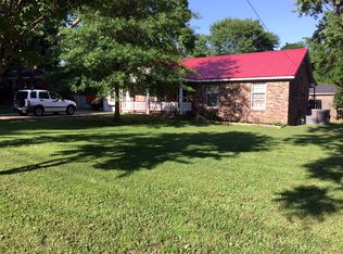 1140 Pine St, Covington, TN 38019