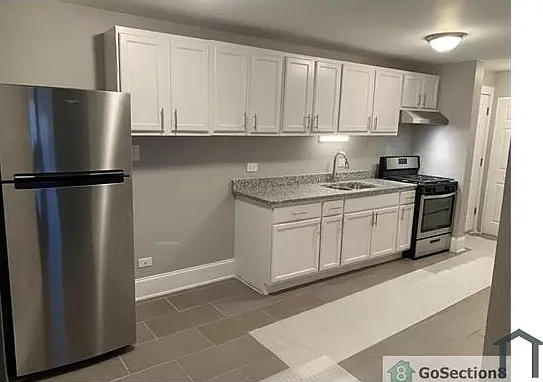 7620 S Stewart Ave — Photo 1