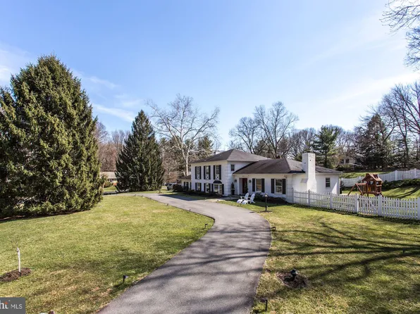 7510 Shadywood Rd, Bethesda, MD 20817