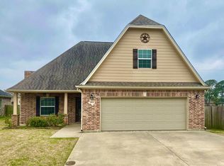 2815 Terrace Ave, Groves, TX 77619