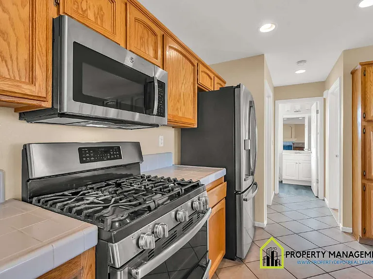 10118 Hampton Oak Dr — Photo 41