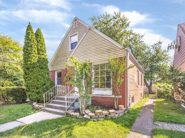 11 166th St, Calumet City, IL 60409