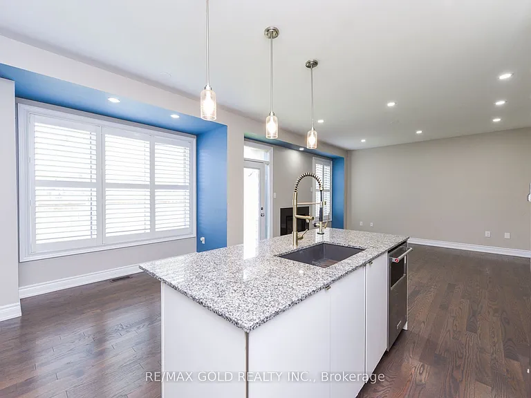 1270 McPhedran Point — Photo 20