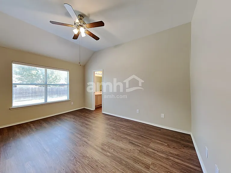 2808 Plantation Dr — Photo 9