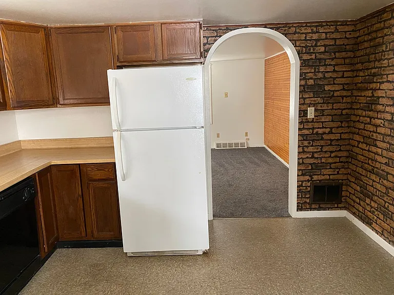 1804 Cranston Rd — Photo 7