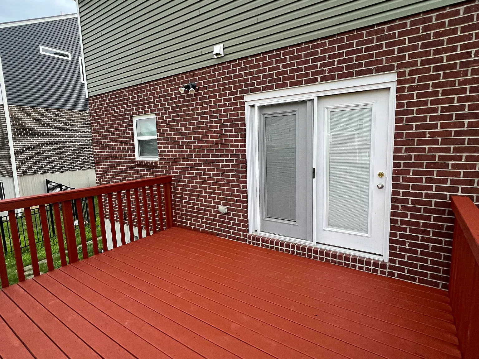 7 bed, 3074 sqft, $3,000 — Photo 2