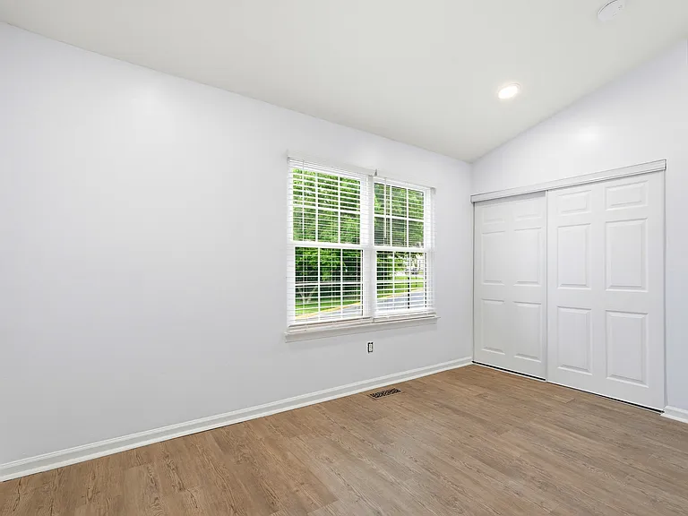 12320 Granada Way — Photo 17