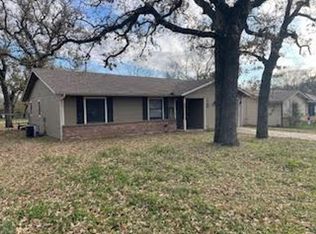 1580 W Groesbeck St, Stephenville, TX 76401