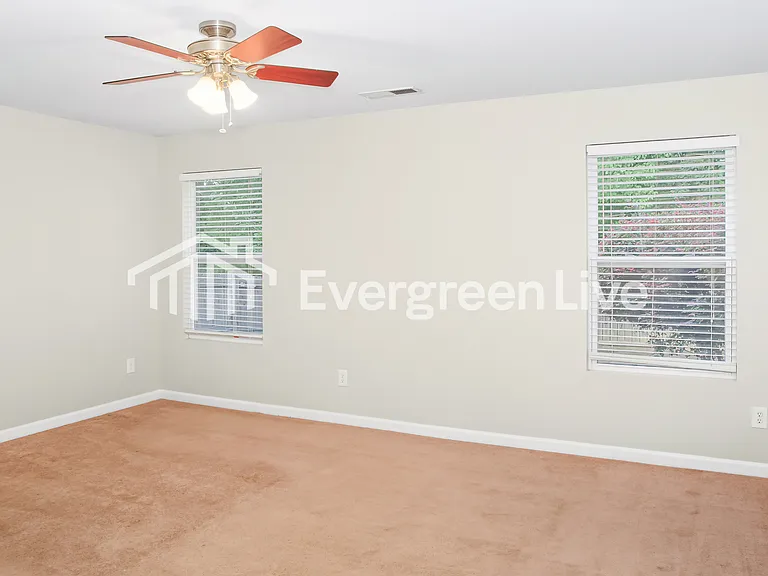 233 Laramie Cir NW — Photo 9