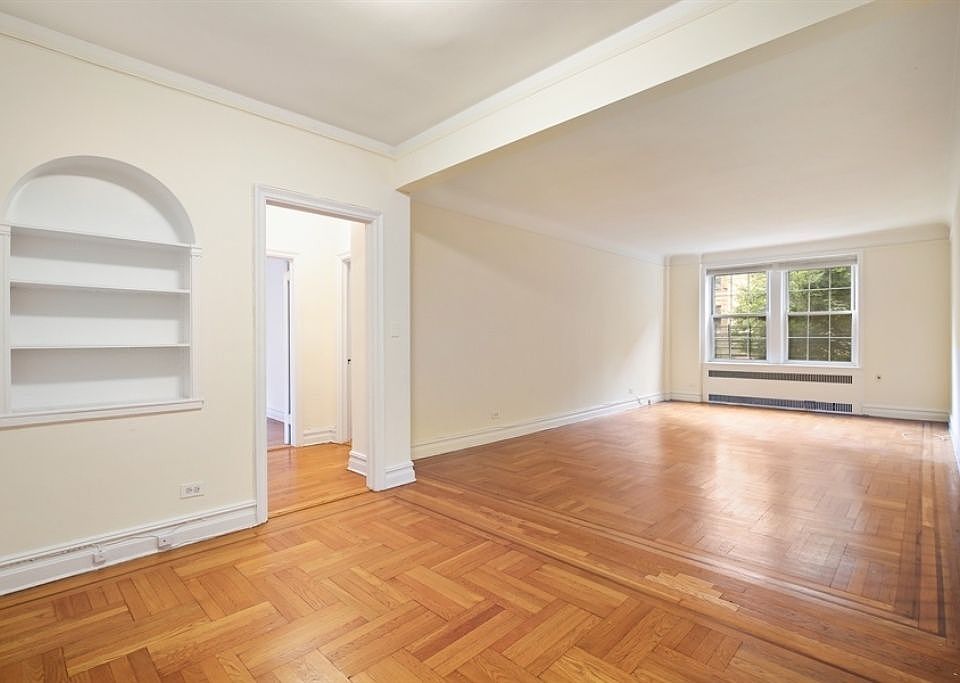 1st image of 225 Sterling Pl APT 5L